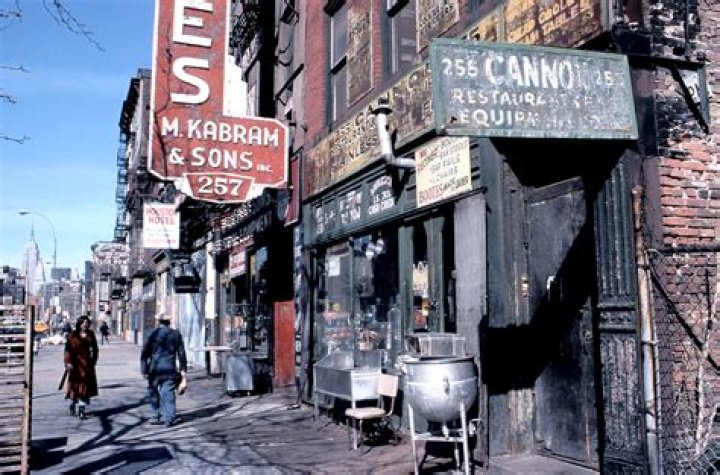 44 Photos Of The Bowery, New York City's Most Infamous Slum