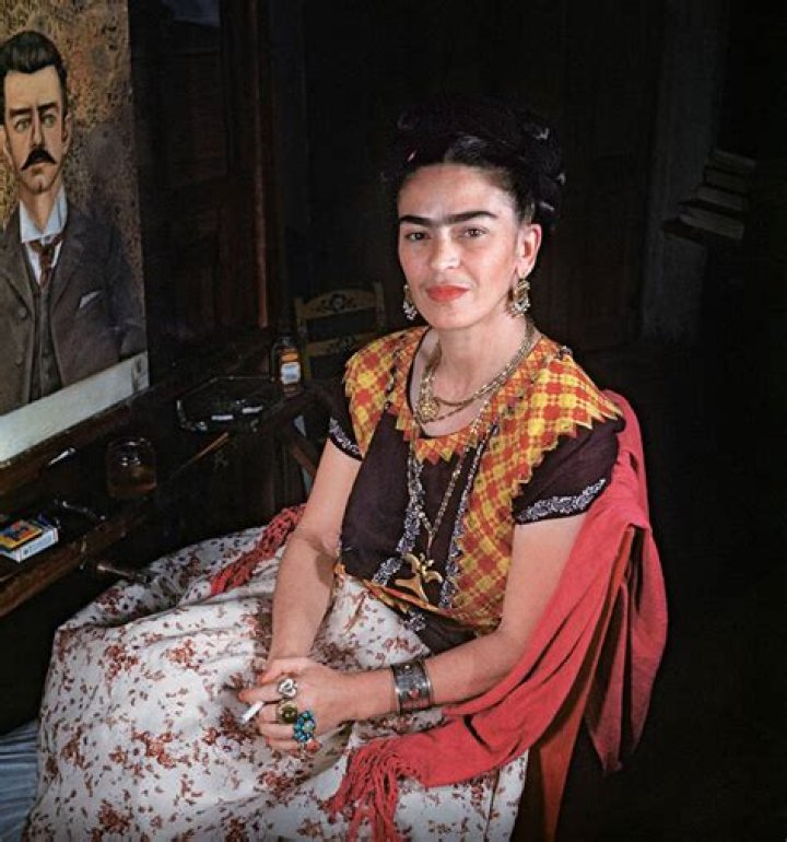 52 Enthralling Frida Kahlo Photos Of The 20th Century's Most Accomplished Female Artist