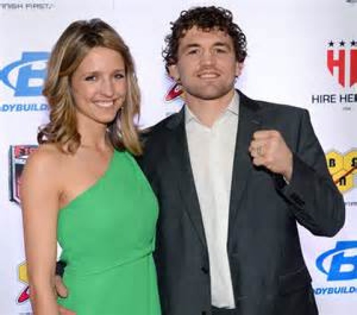Amy Askren – Celebsgraphy
