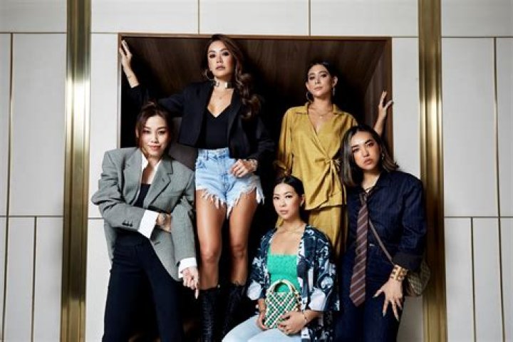 ‘Bachelorette’ Star Tyler Cameron Claps Back After Troll Calls Him an ‘Outfit Repeater’