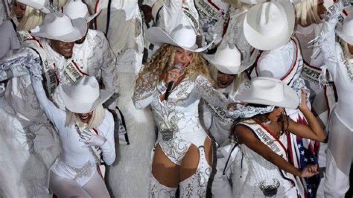 Beyonce Almost Fell During Her Super Bowl Halftime Performance