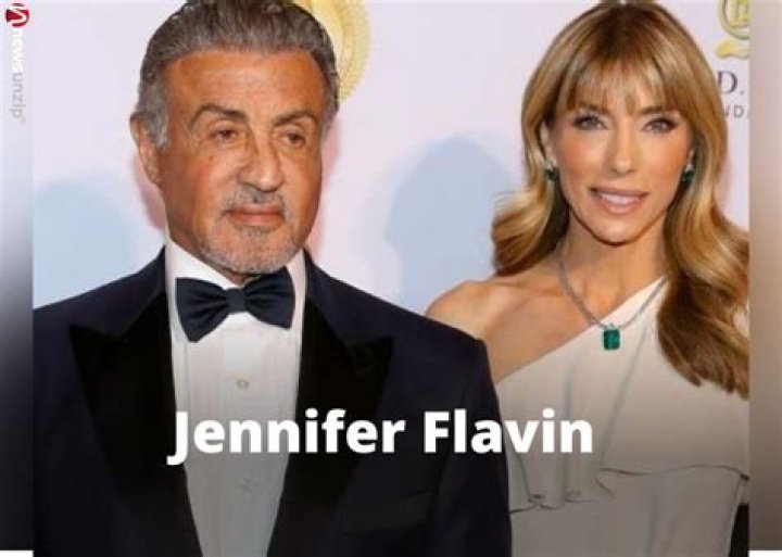 Biography, Wiki, Net worth, Age, Parents, Height, Kids, Husband, Family & More