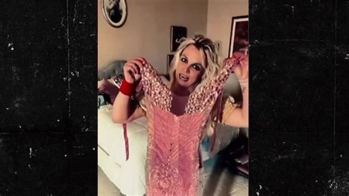 Britney Spears Is Back, B-tch — and Sparking Boob Job Rumors on Instagram!