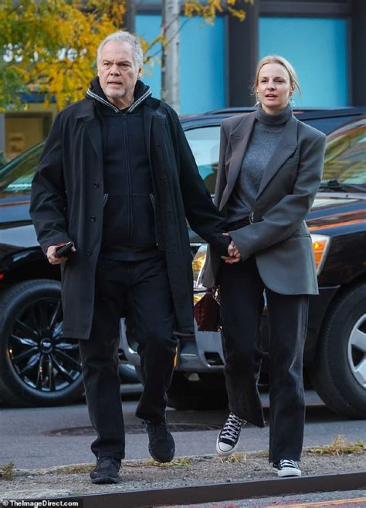 Carin Van Der Donk – Celebsgraphy