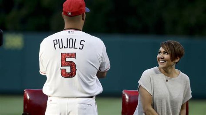 Deidre Pujols Wiki [Albert Pujols' Wife] Biography, Net Worth, Kids, Family, Nationality & News