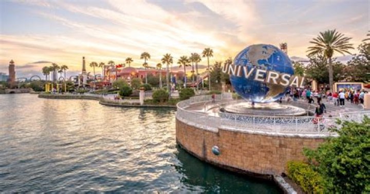 Does Universal Studios have a cancellation policy?