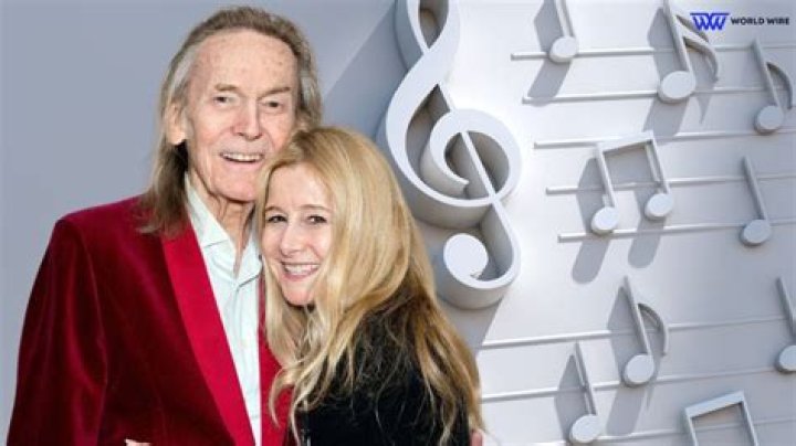 Dominique Swain Net Worth, Wiki, Bio, Age, Height, Zodiac, Relationships & Filmography