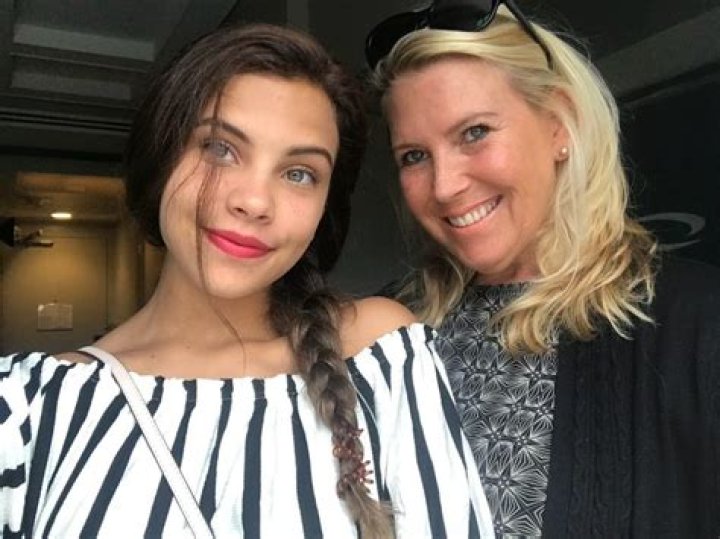 Fenna Hill Age | Wiki, Net worth, Bio, Height, Boyfriend?