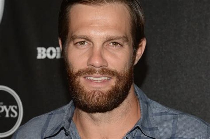 Geoff Stults Net Worth, Age, Height, Wife