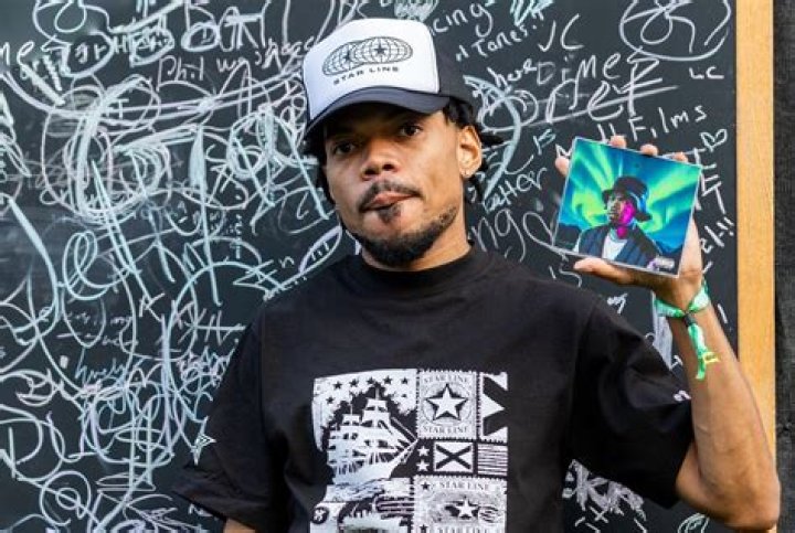 Halsey Twerks Her "Little" Booty To Chance The Rapper's "No Brainer" Verse