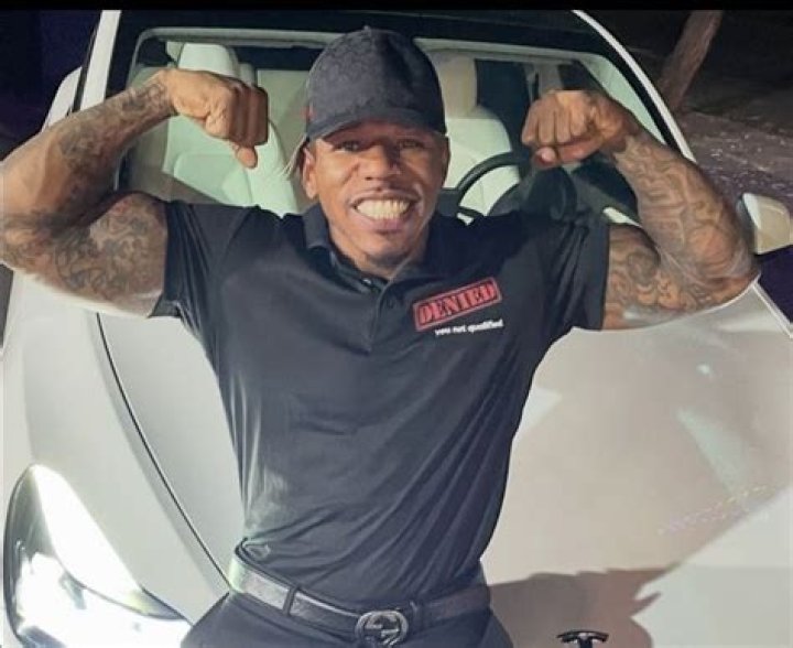 How tall is Aaron Douglas