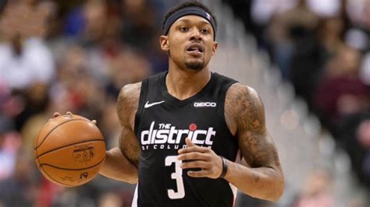 How tall is Bradley Beal