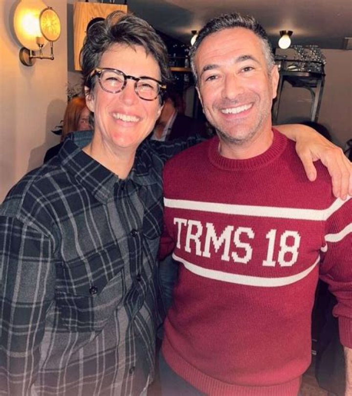 How tall is Rachel Maddow