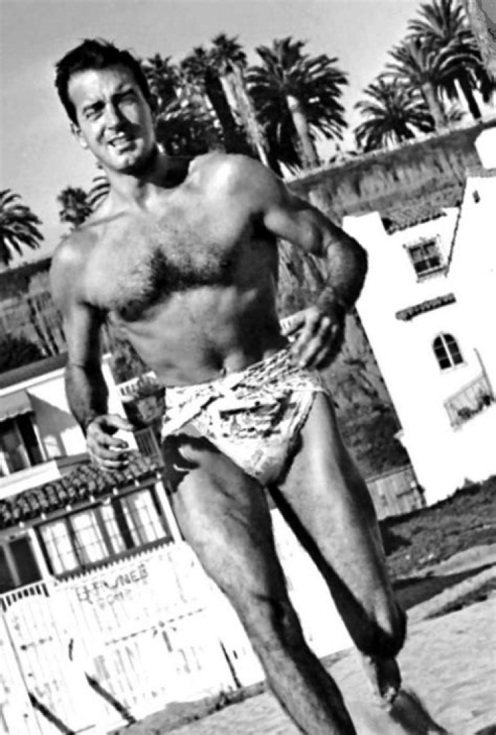 How tall was Brad Dexter