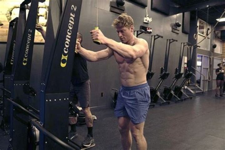 Hunter McIntyre Bio | Age, Wiki, Net worth, Height, Girlfriend, Ethnicity|