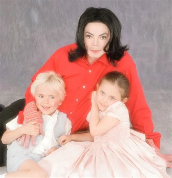 Is Paris Jackson Blood-Related to Michael? Get the Scoop on the Teen’s Parents!