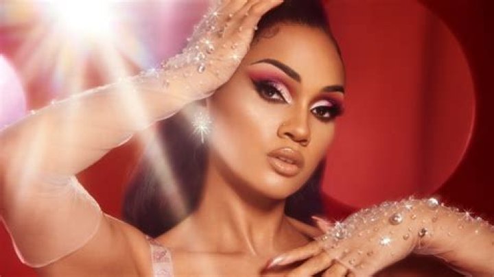 James Charles’ ‘Instant Influencer’ Winner Ashley Strong Is the New Face of Morphe’s Holiday Collection!