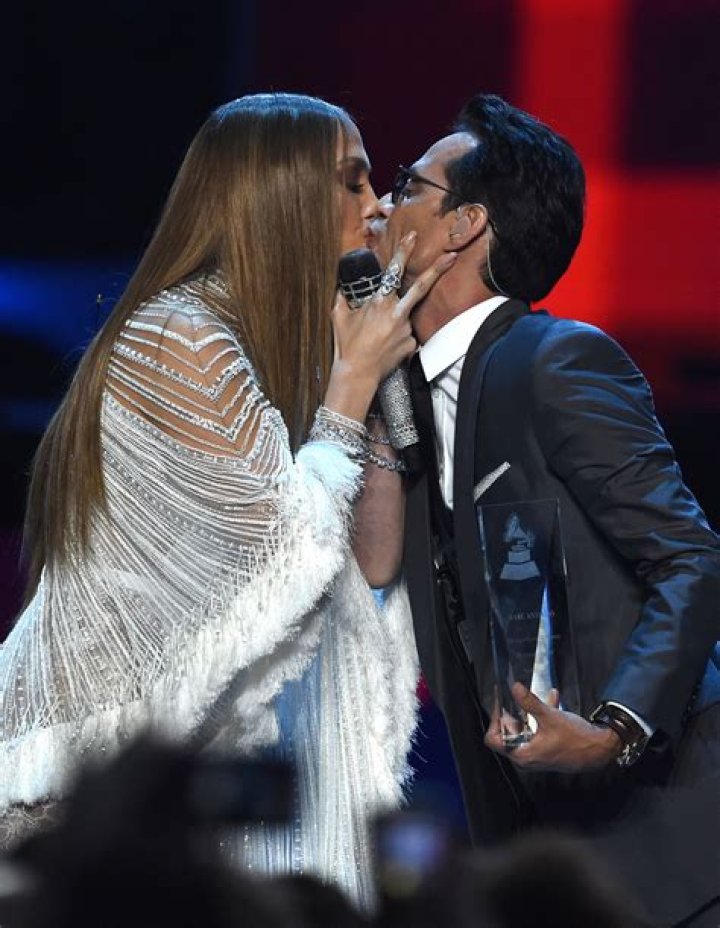 Jennifer Lopez and Marc Anthony Share a Kiss at the Latin Grammy Awards!