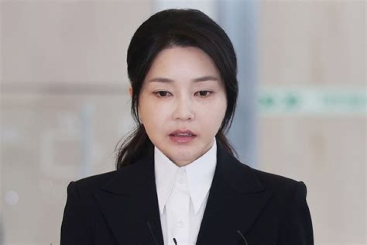 Kim Kun-hee Wiki [Yoon Seok-youl's Wife] Biography, Age, Kids, Net Worth, Family & More