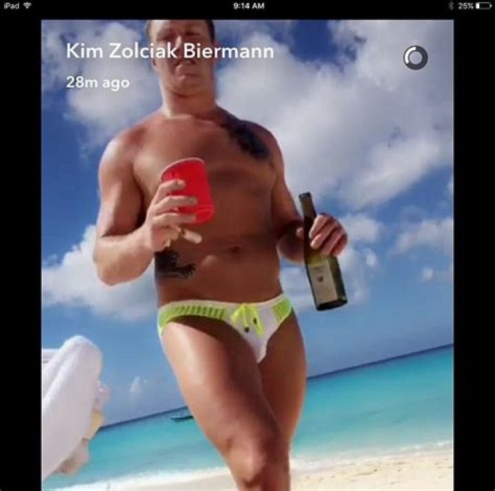 Kim Zolciak Shares Sexy Snap of Hubby Kroy Biermann in a Speedo — See the Pic!