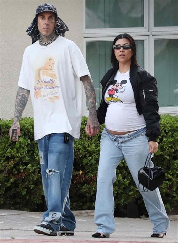 Kourtney Kardashian Pregnant With Baby No. 4 — and Justin Bieber’s Hoping He’s the Father!