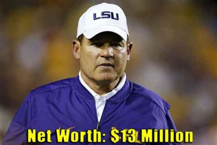 Les Miles: Net Worth, Salary, Wife, Age, Wiki-Bio 2022