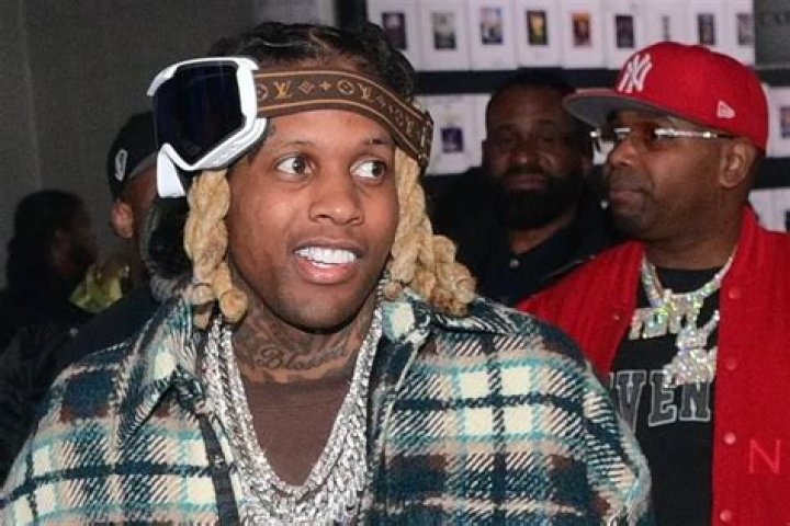 Lil Durk Poses With His Money