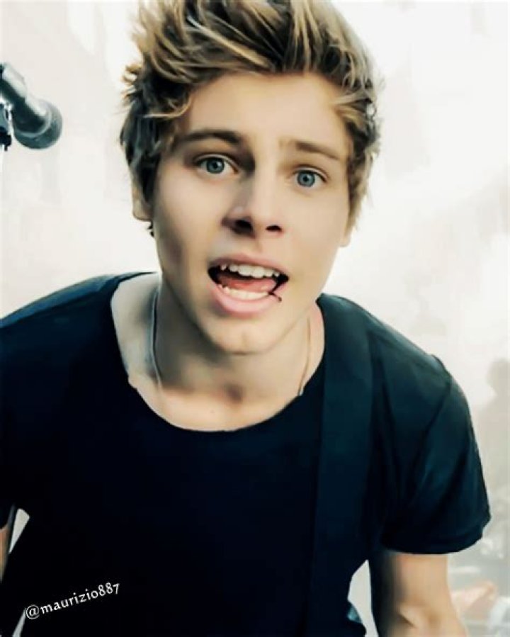 Luke Hemmings