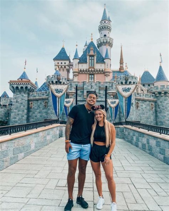 Mackenzie Grimsley Age | Wiki, Net worth, Bio, Height, Boyfriend