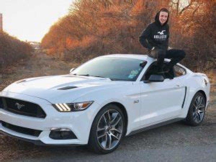 Michael Luzz Biography | Age, Wiki, Net worth, Bio, Height, Girlfriend|