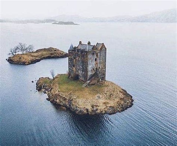 Nine Abandoned Castles That Are Still Glorious In Their Decay
