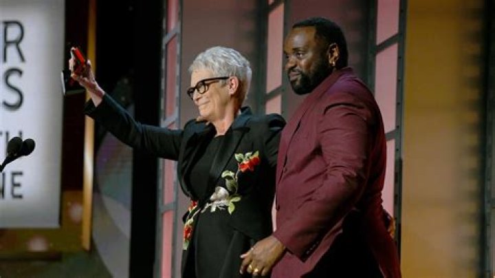 REPORTRihanna and Drake Would Love to Have Babies Together!