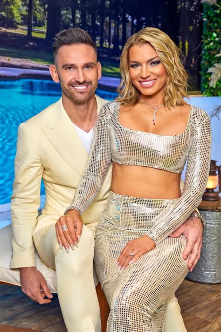 ‘Summer House’ Star Lindsay Hubbard Says She Was ‘Completely Blindsided’ by Carl Radke Split