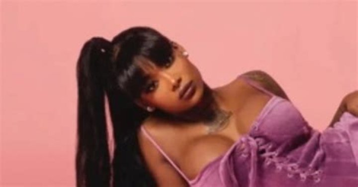 Summer Walker Is Looking For Personal Space On "DROWN IN MY LOVE"