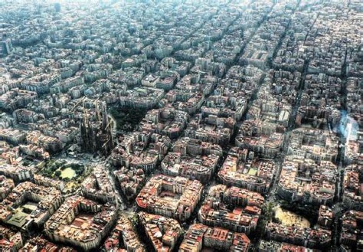 The Astounding Design Of Eixample Barcelona