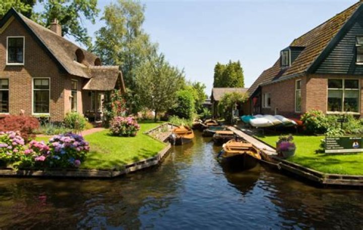 The Enchanting Dutch Town Without Streets