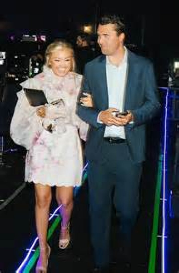 Who is Erika Linder partner?