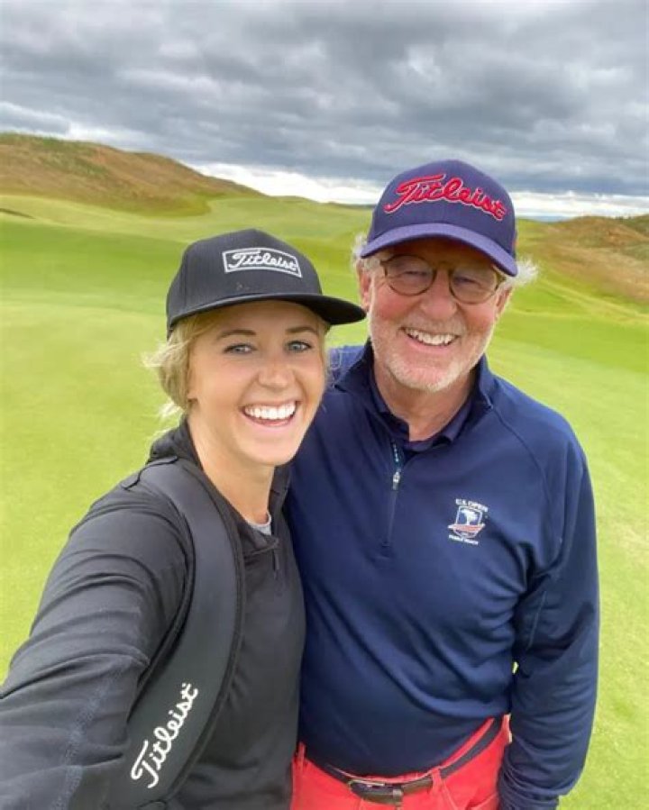 Who is Iona Stephen? Wiki, Age, Husband, Parents, Siblings, Height, Net Worth, Bio