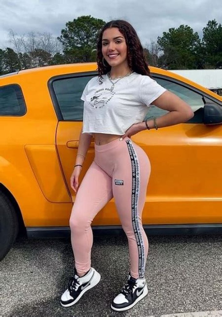 Who is Mckinzie Valdez? Wiki, Bio, Age, Height & Facts About TikTok Star