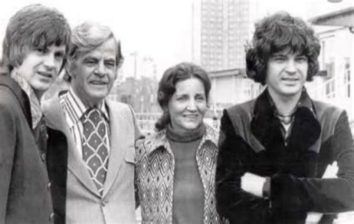 Who is Phil Everly? Wiki, Biography, Age, Wife, Net worth, Kids, Family, Career & More