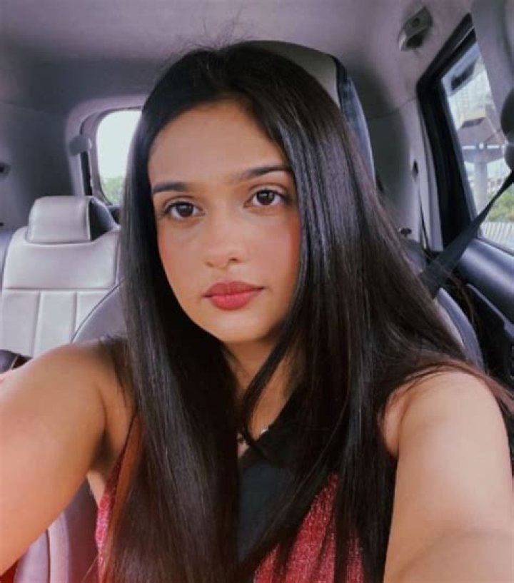 Who Is Shruti Choudhary? Age, Wiki, Height, Boyfriend, Family, Biography & More