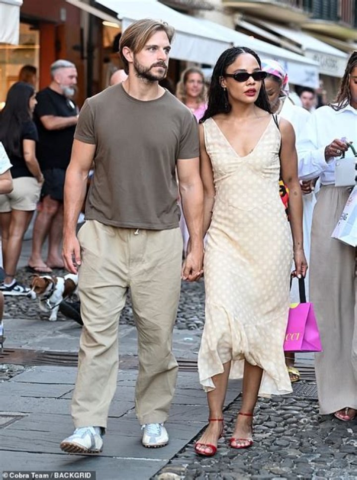 Who is Tessa Thompson dating?