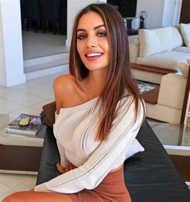 Who is Vanessa Sierra? Wiki, Biography, Age, Net worth, Height, Boyfriend, Family, Ethnicity & More