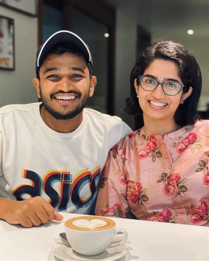 Who is Varsha Dsouza? Wiki, Biography, Height, Age, Boyfriend, Family & More