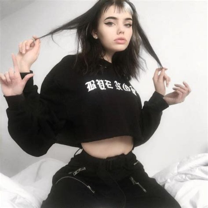 Xowie Jones (TikTok star) Bio
